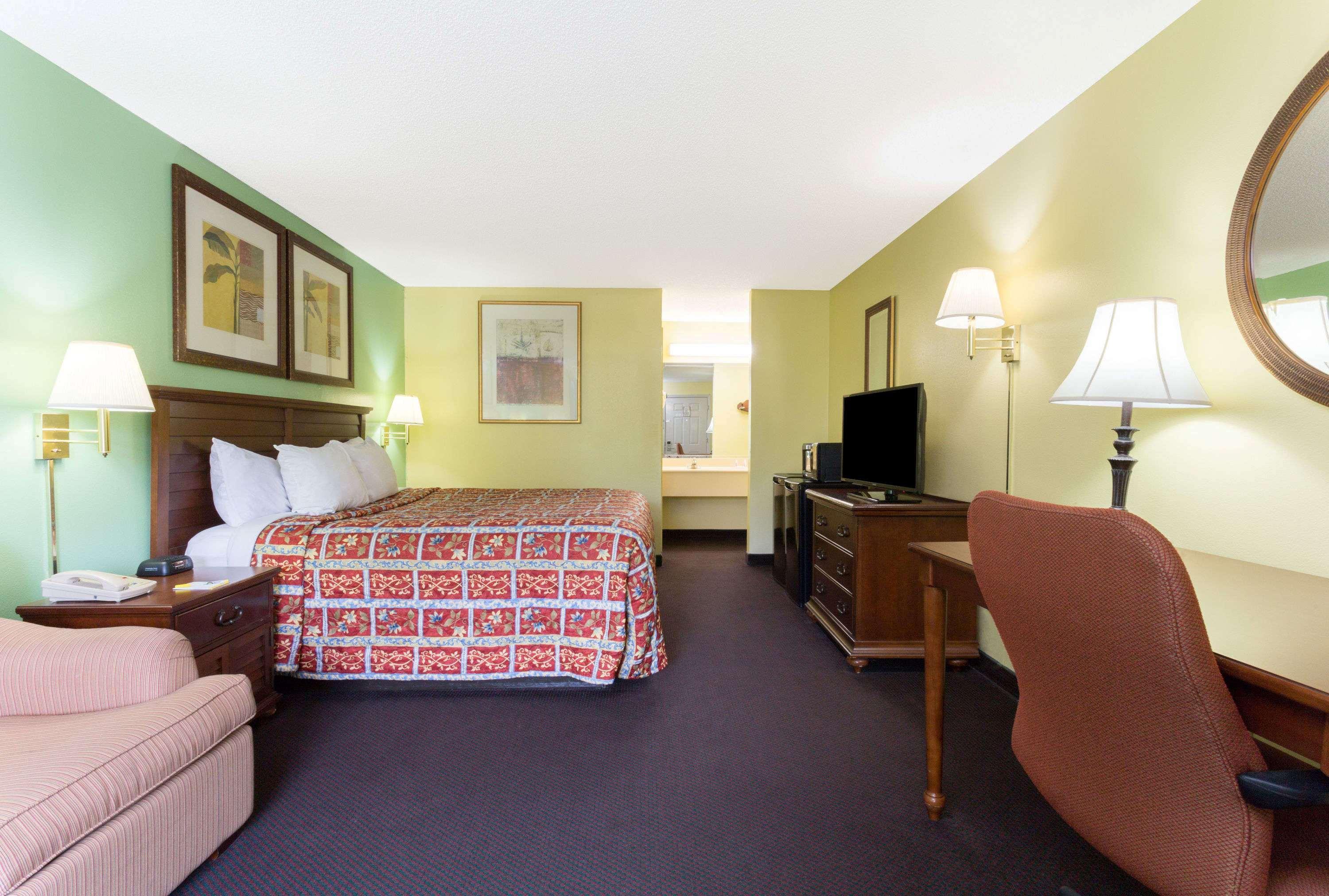 Days Inn Lamont/Monticello Eksteriør billede